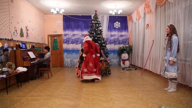 Новогодний утренник в детском саду. Новорічний ранок.