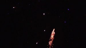 С Новым годом! Новогодний фейерверк.