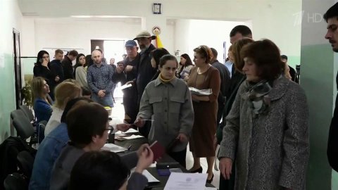 В Южной Осетии объявили о необходимости проведения второго тура выборов президента