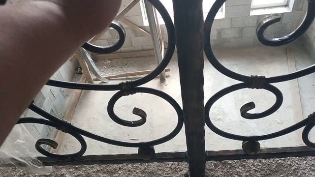 Крутые дизайнерские кованые перила для лестницы и балкона