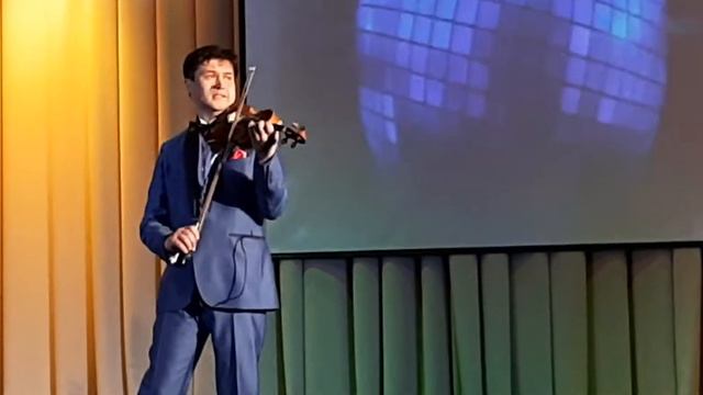 Гулл Базаров. Оттенки Петербурга.
