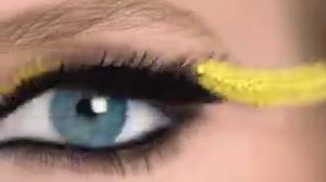 Реклама Maybelline: Тушь Колоссальный объем "Кошачий взгляд"