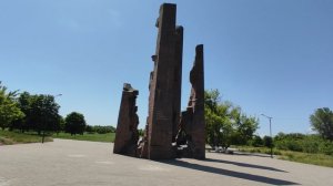 Мемориал "Непокоренные"