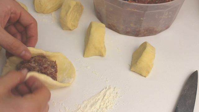 Пышные БЕЛЯШИ НА КЕФИРЕ - КАК НА ДРОЖЖАХ! Быстрее не бывает!