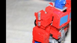 Игрушка-трансформер Оптимус Прайм в стиле G1 | #Обзор