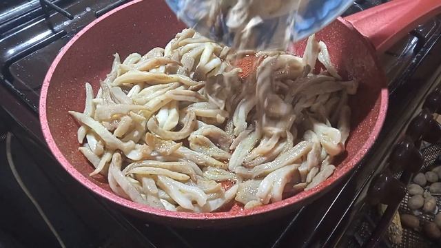 КУРИНЫЕ ГРЕБЕШКИ СТАРИННЫЙ РЕЦЕПТ ДЕЛИКАТЕС ПРОСТО ТАЕТ ВО РТУ  #рецепт #петух #деликатес #курятина