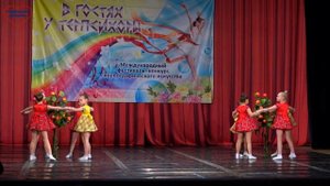 ЛЯЛЕЧКИ ТАНЦУЮТ. Ансамбль эстрадного танца "Надежда", Ростов.