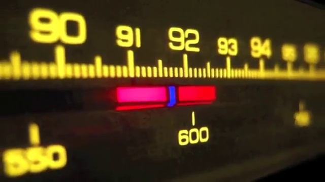 Звук настройки радиоприемника, помехи радиоприемника Sound tuning the radio, the radio interferenc смотреть онлайн