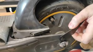 Установка держателя крыла для ninebot max g30p