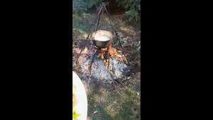 ??Уха или суп со скумбрией? на костре проверенный рецепт? очень вкусно??уха с мокрелью