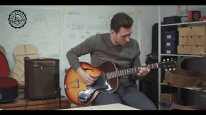 1965 Gibson ES-120 T played by Pim Lavaleije @ Mojoguitar.be