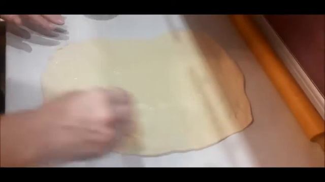 Булочки с банановой начинкой! Легко и просто!
