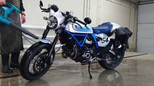 Зимняя консервация Ducati Scrambler.
