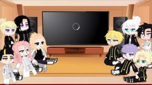 tokyo revengers react to takemichi as wakasa ??