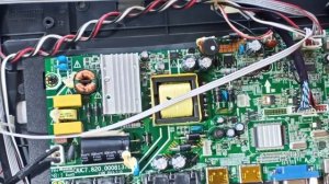 Не гаснет подсветка при выключении телевизора Hyundai H-LED28V22