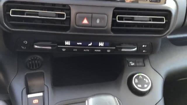 Autohaus Ebner Albbruck Opel Combo Life INNOVATION 1.2T PREMIUM 5957 смотреть онлайн