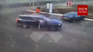 В китайском кроссовере GAC на трассе между Москвой и Оренбургом загорелась дверь, заело водительский