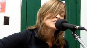 Linda McLean - Bettys Room - Hunters Bay Radio.MOV