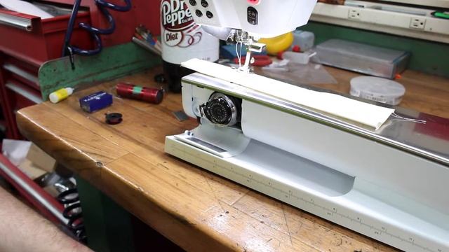 How to Thread a Bernina 880/830/820 Sewing Machine смотреть онлайн