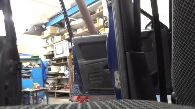 ВАЗ-2109 Baltic. Замена заднего крыла. Регулировка дверей. смотреть онлайн