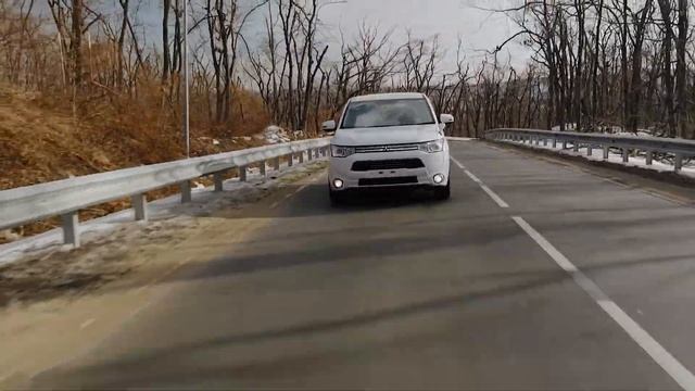 MITSUBISHI OUTLANDER?ЗАЧЕМ НУЖЕН БЕНЗИН?СКОЛЬКО МОЖНО ПРОЕХАТЬ НА ОДНОМ ЗАРЯДЕ?ЗАЧЕМ ПЕРЕПЛАЧИВАТЬ? смотреть онлайн