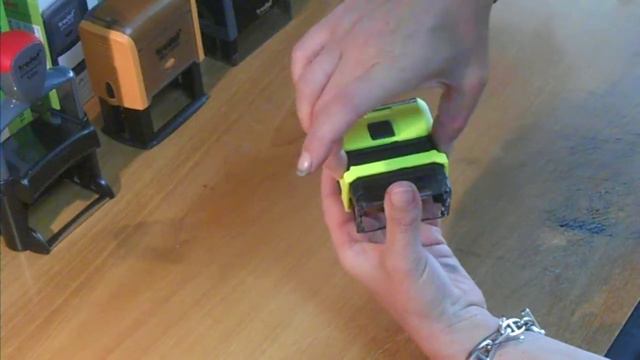 Changer la cassette d'encrage du printy 4912 смотреть онлайн