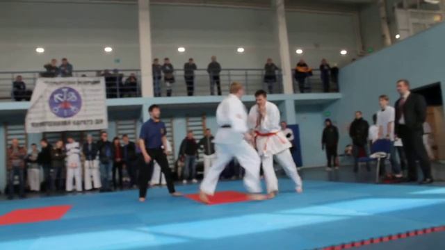 Чемпионат Санкт-Петербурга по Киокушинкай 19.04.2015 смотреть онлайн