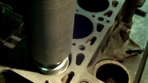 Первая расточка цилиндра на вертикально-расточном станке.