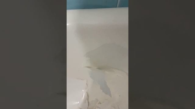 Как самостоятельно снять жидкий акрил с ванны