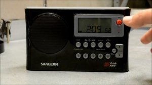 Best Radio For AM Reception? - Sangean PR-D4W Portable Radio Review - Off Grid Entertainment