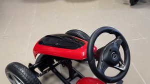 Детский педальный карт, веломобиль RiverToys Mercedes-Benz H333HH