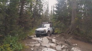 Подъём на хребет " Молебный камень "