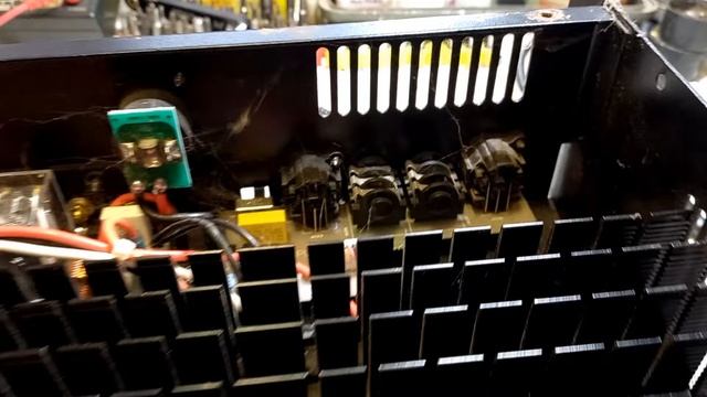 На одном крыле с дымомНа одном крыле с дымом смотреть онлайн