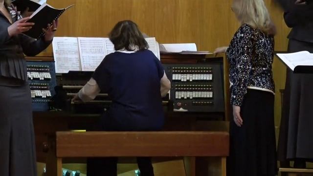 З. Кодай. Missa brevis. Вероника Струк и Молдавский национальный камерный хор. Дирижер Илона Штепан. смотреть онлайн