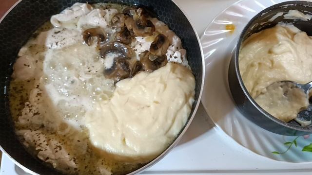 Куриное филе с грибами