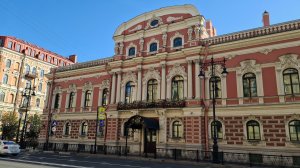 Санкт-Петербург. До станции метро Чернышевская