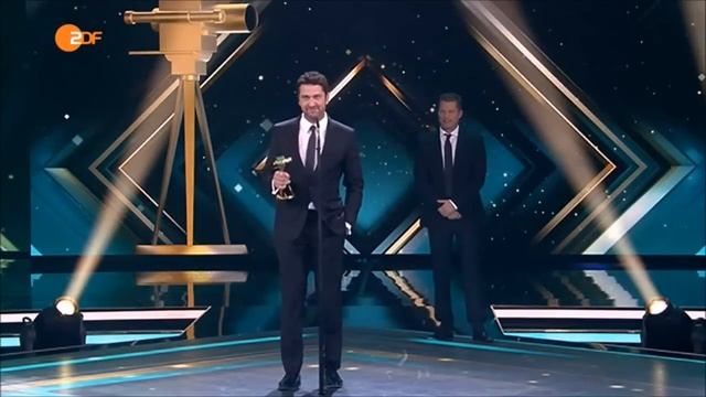 Gerard Butler Goldene Kamera 2016 смотреть онлайн