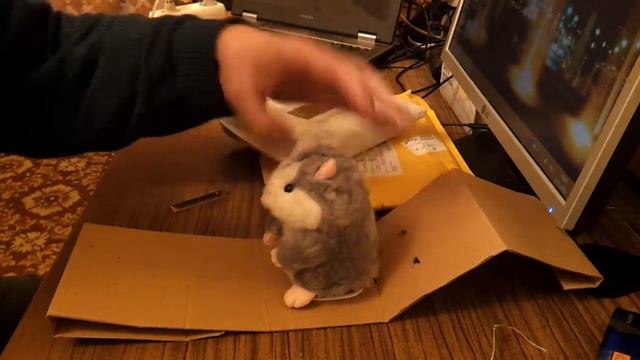 Посылки из Китая. Говорящий хомяк, HDMI to VGA Converter и комплект отвёрток смотреть онлайн