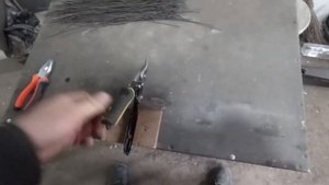 Станок для резки вязальной проволоки своими руками за 20 минут