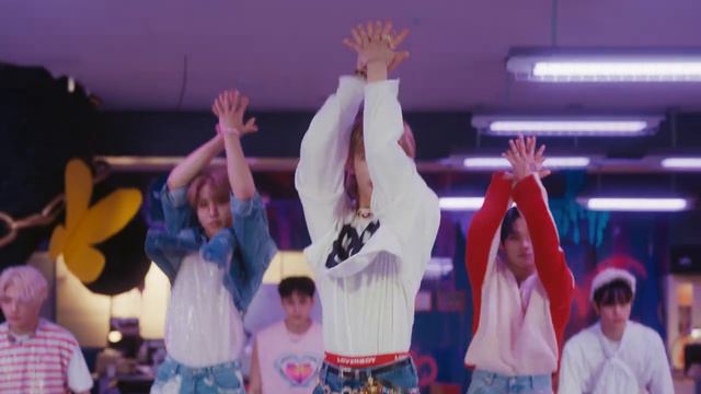 Stray Kids "CASE 143" M/V