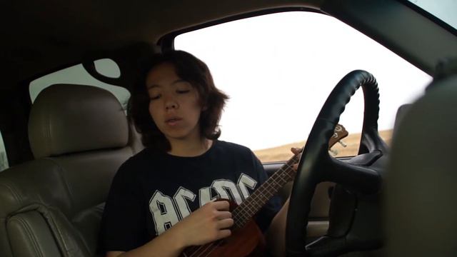 Riptide - Vance Joy COVER w// UKULELE смотреть онлайн