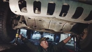 Toyota 4Runner 185 мигает 4WD, постоянный 4вд тяжело поворачивается.