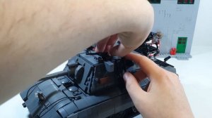 ЛЕГО ТАНК Е 100 НА ПУЛЬТЕ УПРАВЛЕНИЯ . LEGO E100 on RC. лего самоделка