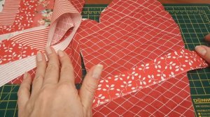 Как можно сшить  кухонный комплект (прихватка варежка и простая прихватка).