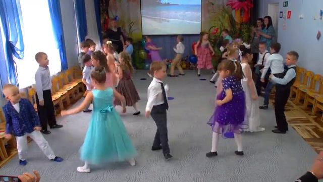 "Стильный танец" /выпускной утренник// Евтодьевой Аллы