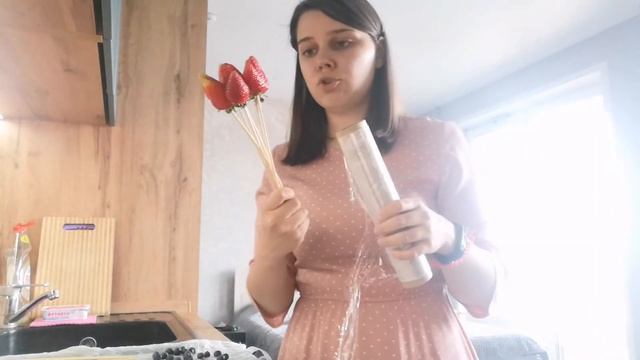 КЛУБНИЧНЫЙ БУКЕТ СВОИМИ РУКАМИ | DIY?