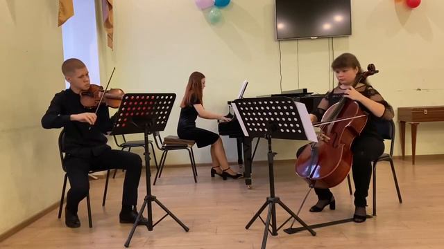 Ф.Шарвенка. Трио для скрипки, виолончели и фортепиано "cis-moll" 1 часть