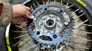регул мото zr250pr  ведомая звезда от КТМ на 43 зуба,,,,,
