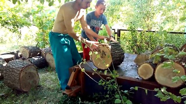 Самодельный разборной дровокол своими руками. Колем дрова на даче. смотреть онлайн