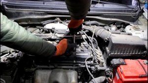 Kia Rio 1,4 Киа Рио 2010 года Замена свечей зажигания